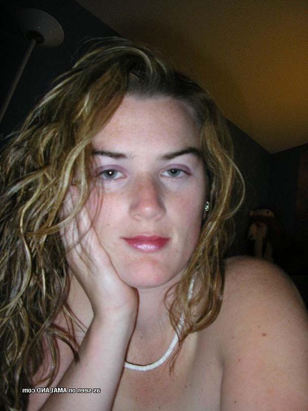 15P Amateur MILF camwhoring