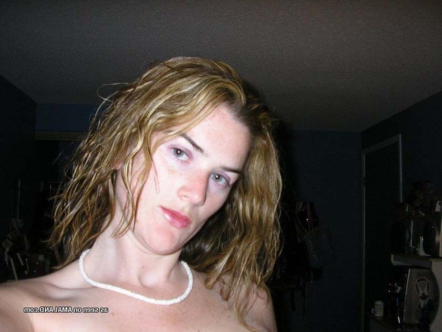 15P Amateur MILF camwhoring