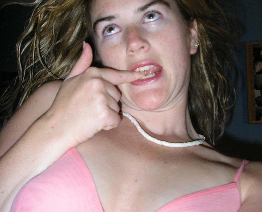 15P Amateur MILF camwhoring