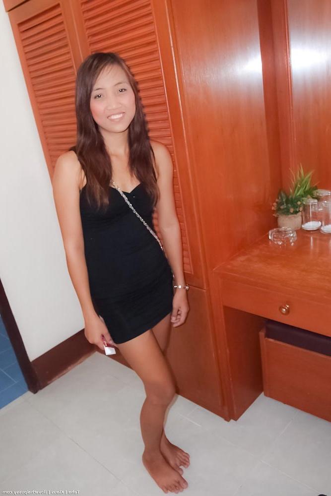 15P Happy Thai bargirl with small tits Teha fucked bareback for cash