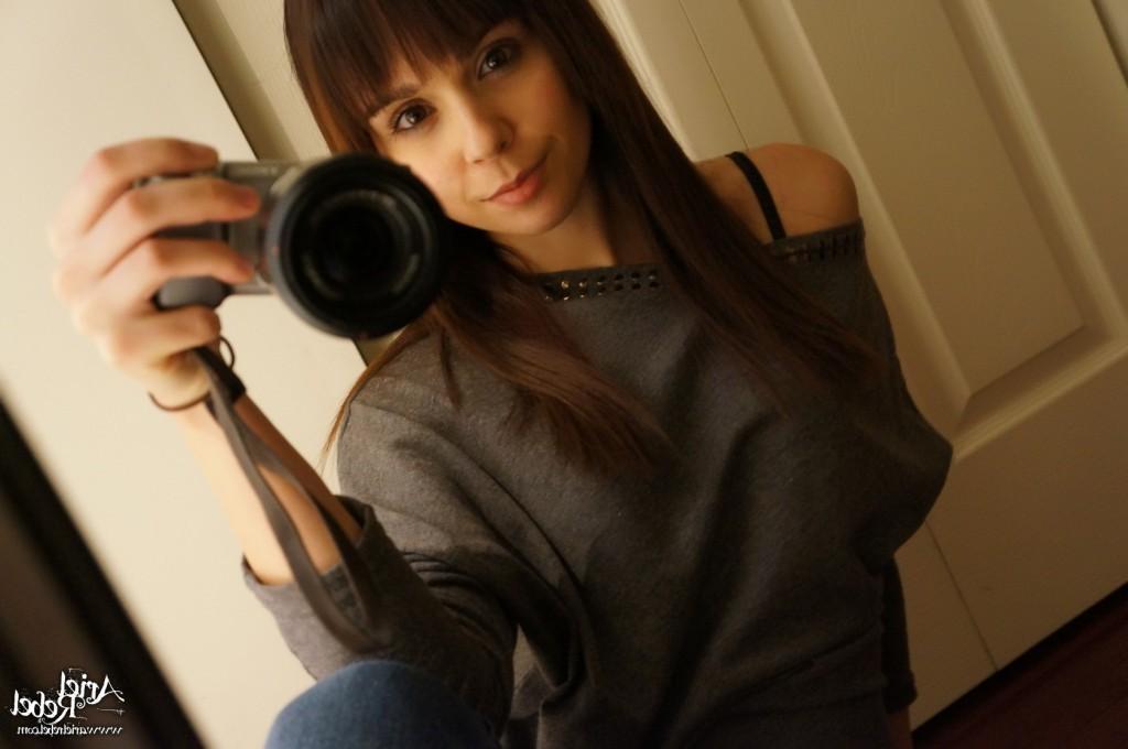 16P Cute amateur teen selfshots