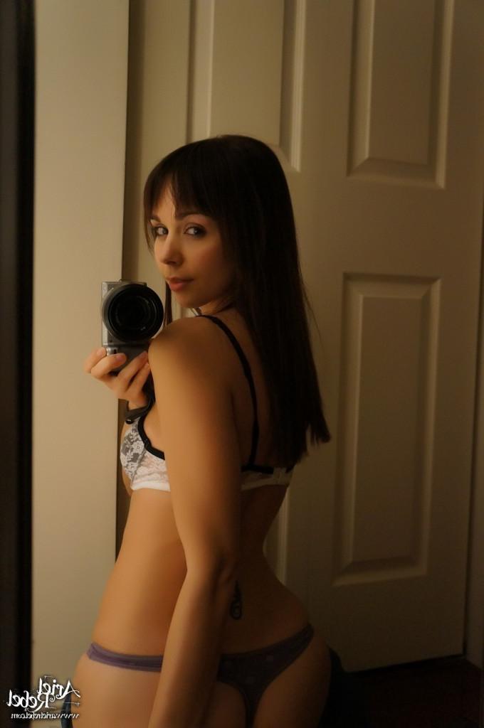 16P Cute amateur teen selfshots