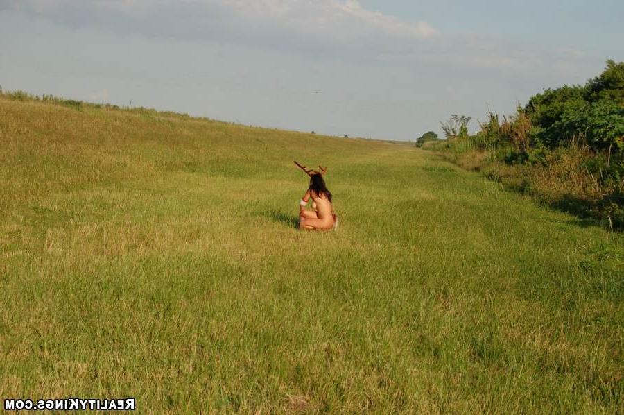 20P Real girl gets naughty for cash