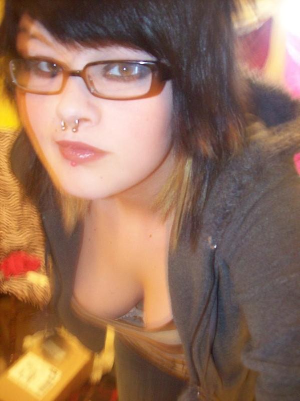 15P Selfshot emo amateur teen gfs panty teasing