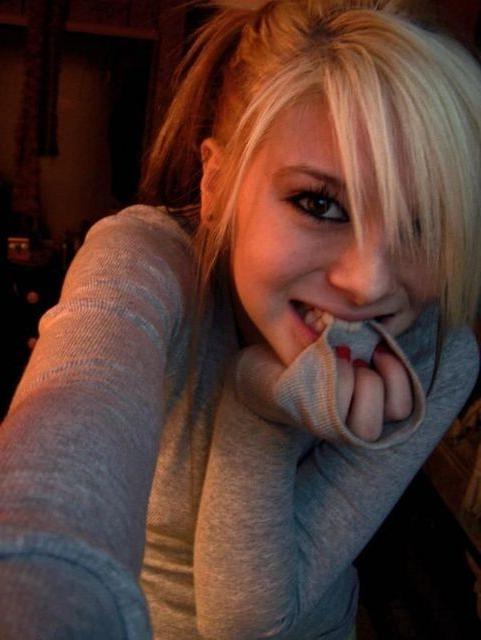 15P Selfshot emo amateur teen gfs panty teasing