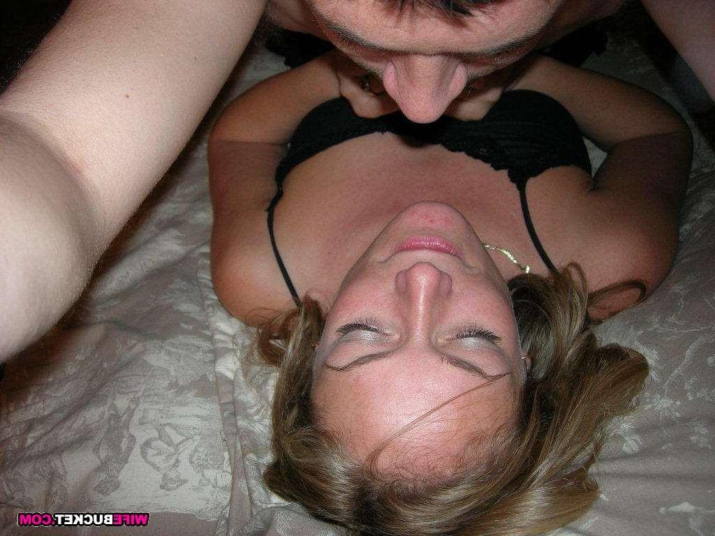 16P Real amateur MILF sex photos