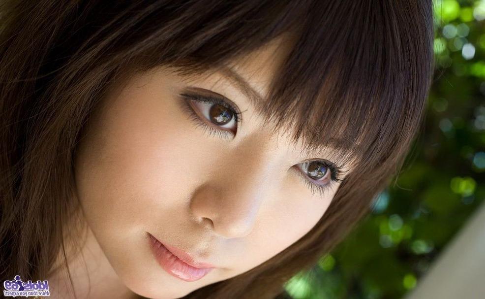 15P Pretty asian model Aya Hirai showin tits and pussy
