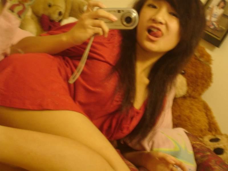 15P Cute self shooting amateur teen Asian girlfriend
