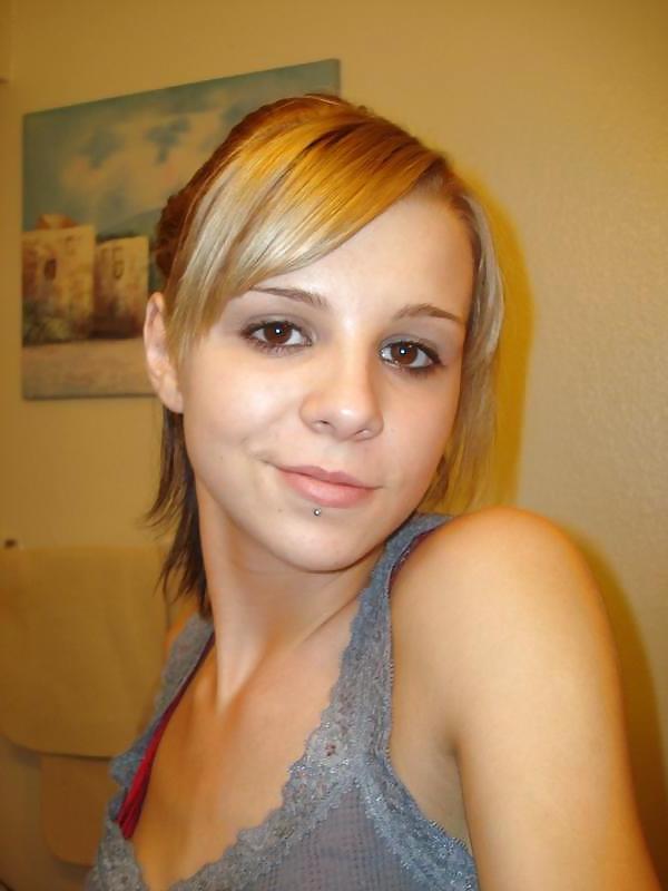 25P HOT AMATEUR TEEN 54