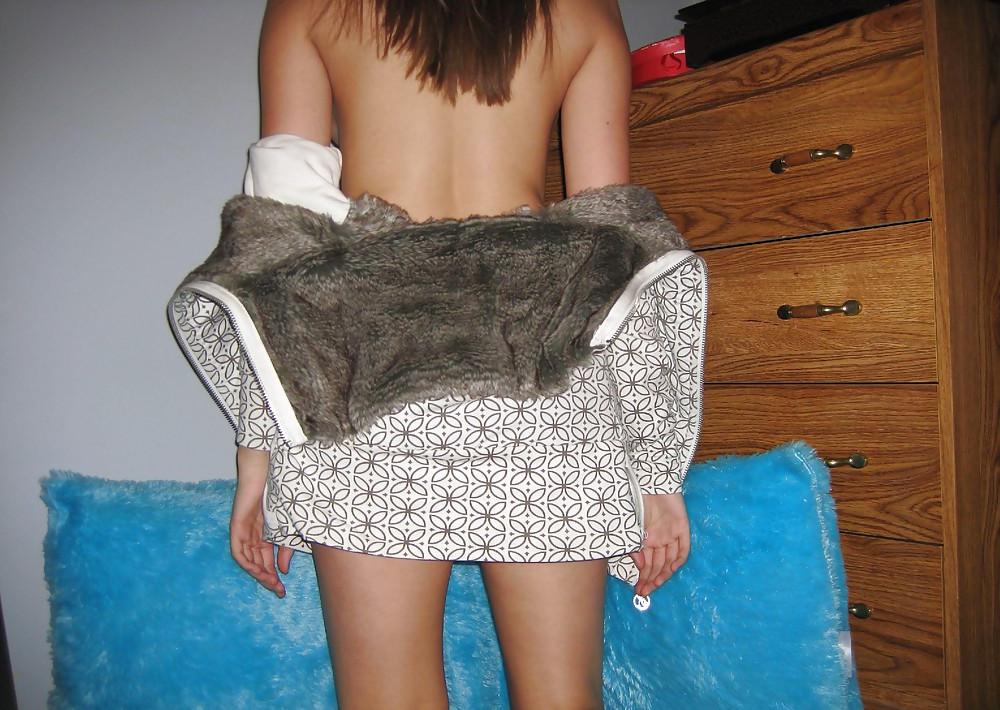 25P HOT AMATEUR TEEN 60