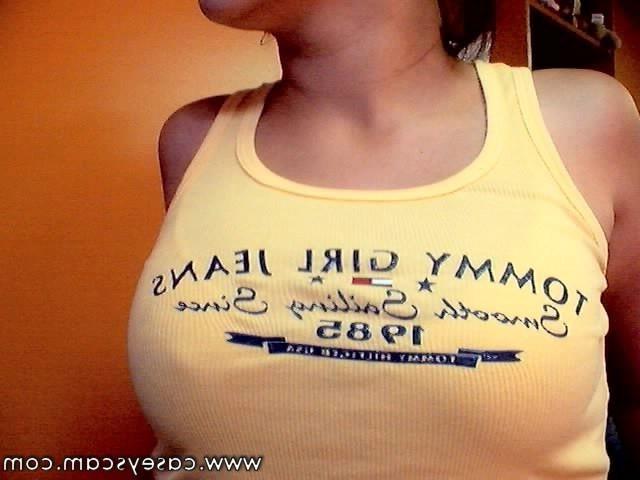 16P Cute asian amateur teen posing