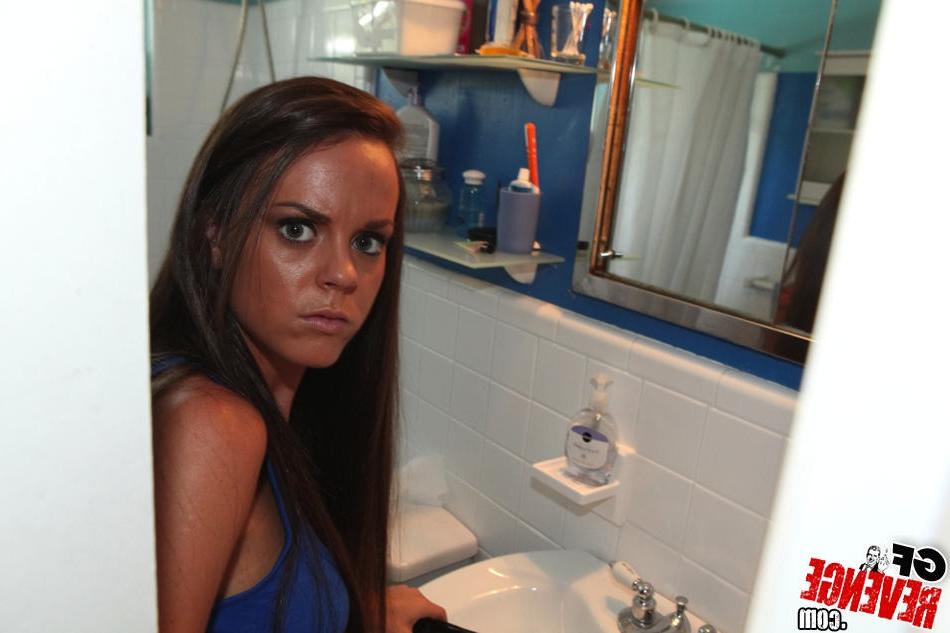 15P Amateur teen girlfriend with gorgeous ass drilled in bathroom