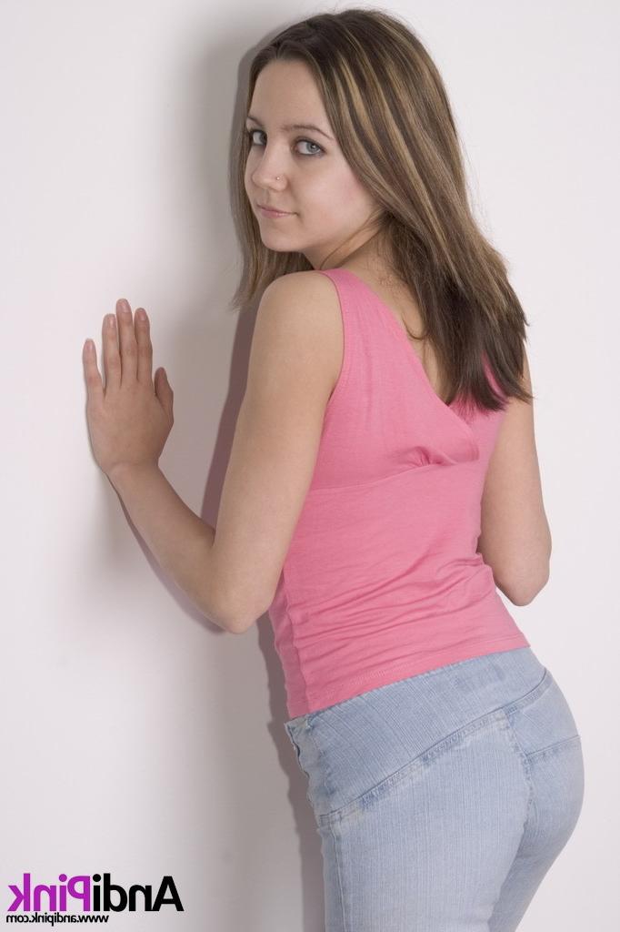 15P Amateur teen in denim!