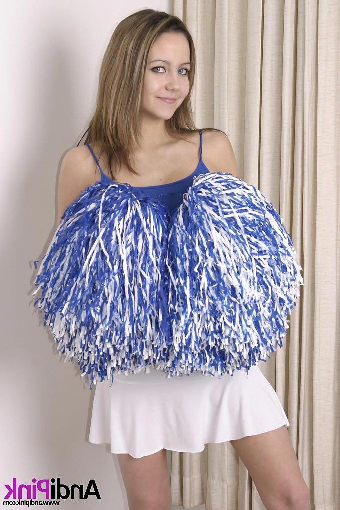 15P Sexy amateur teen cheerleader model