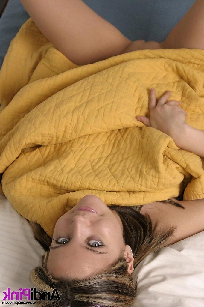 15P Cute sexy amateur teen sleeps in her bed