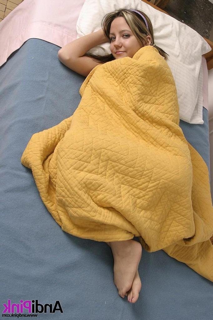15P Cute sexy amateur teen sleeps in her bed