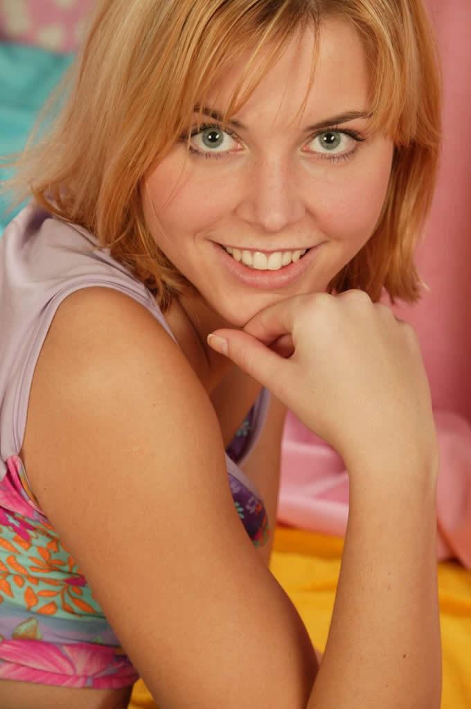 18P Barely legal amateur teen poses in a cotton thong