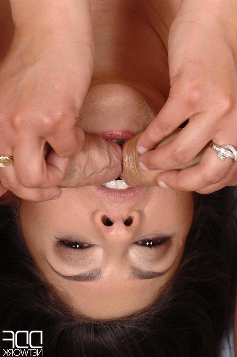 15P Horny chick spermed after sucking two big cocks