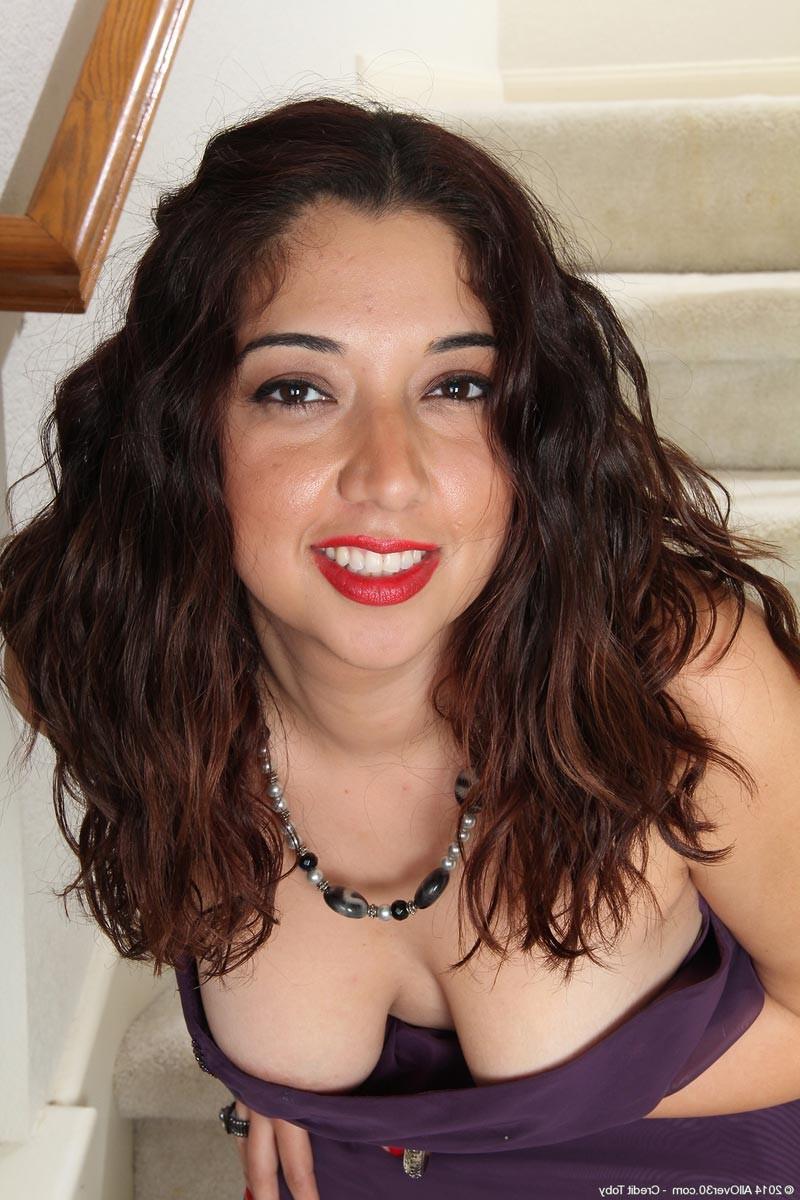 15P Horny round ass housewife strips on stairs