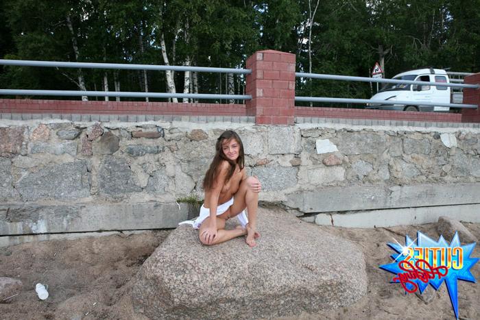 16P Teeny with perfect body gets naked at the beach