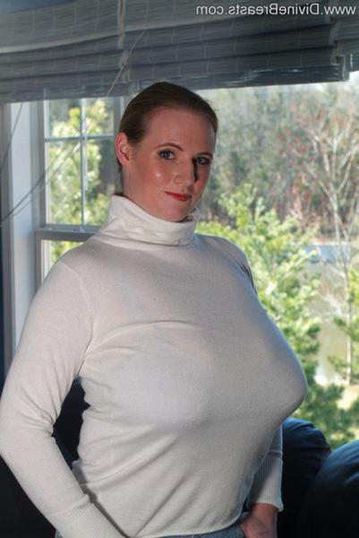 14P Ann Braless Huge Tits