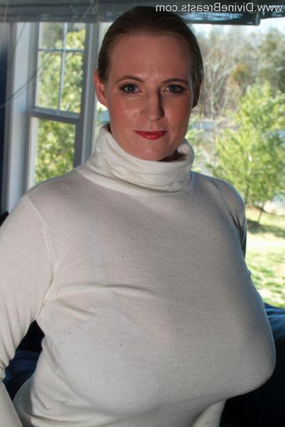14P Ann Braless Huge Tits