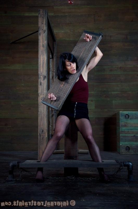 16P Elise Graves is spanked in bondage her pussy machine fucked