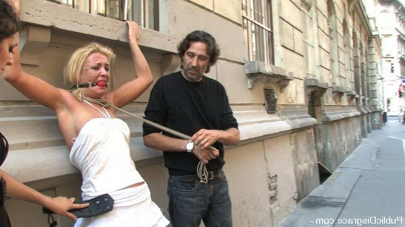 15P Charming blonde gets bondage experience and fucked outside