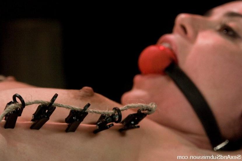 15P Charming Mina Leigh getting bondage and having rough sex