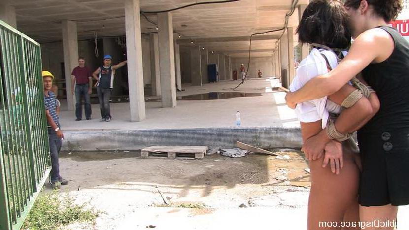 10P Dark haired girl bondaged and having sex in public place