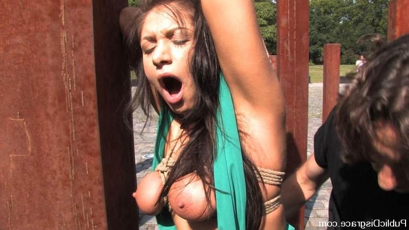 15P Excited chick getting bondage and having sex outside