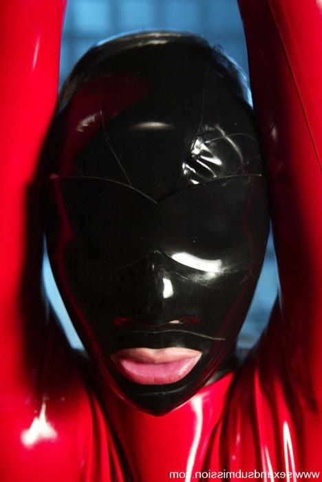 11P Sexy blonde Annette Schwarz in latex bondage