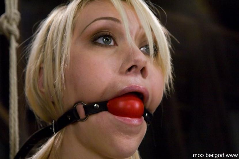 15P Blonde haired girl in tight rope bondage and fucked with device