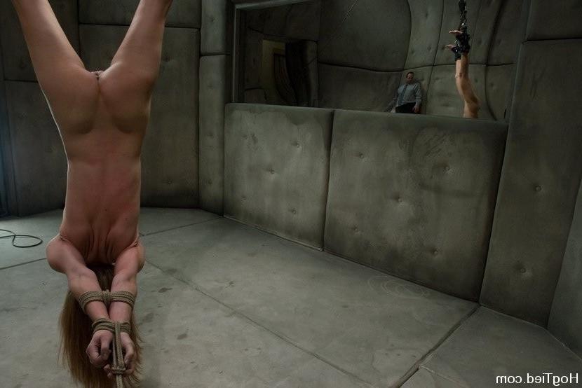 15P Kinky girl gets punishment and cummed in bondage act
