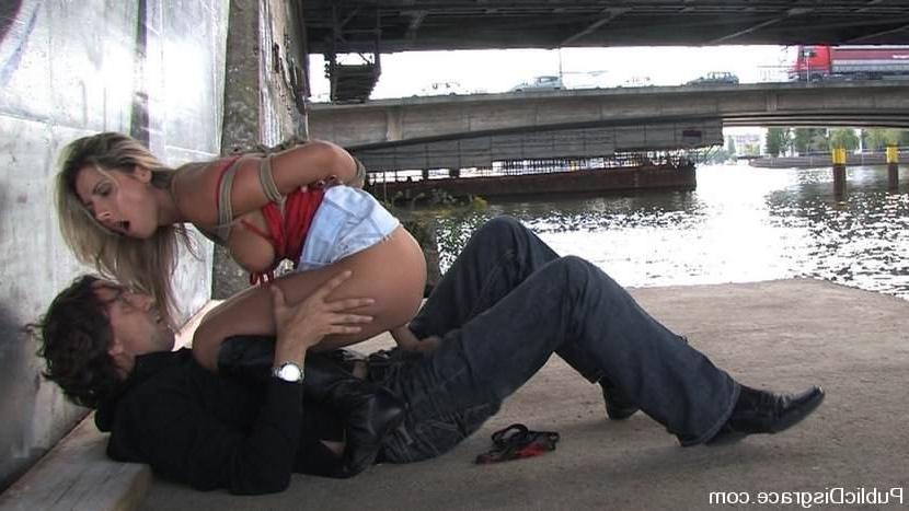 15P Blonde haired gal doing blowjob and fucked in public bondage
