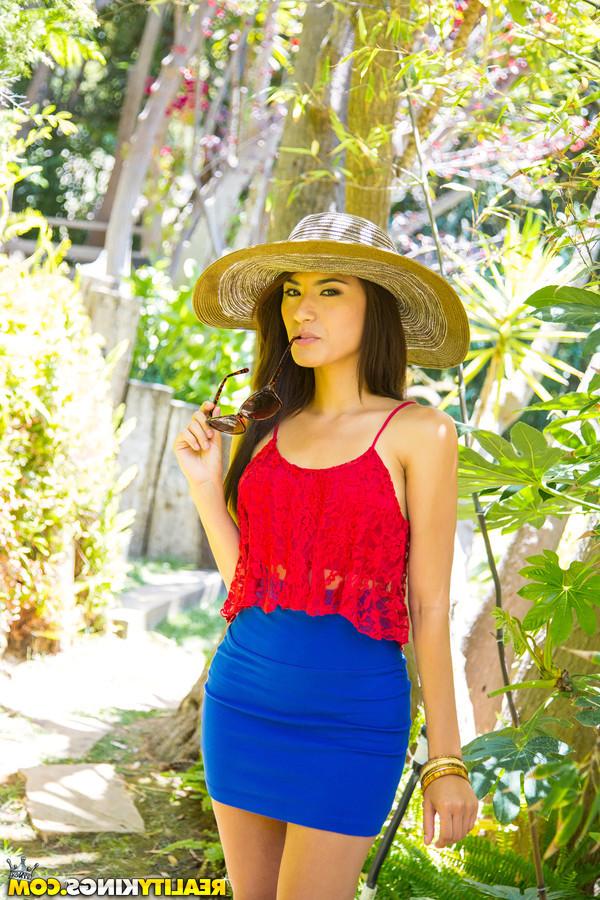13P Ava Mendes photos of her first casting for latina in USA