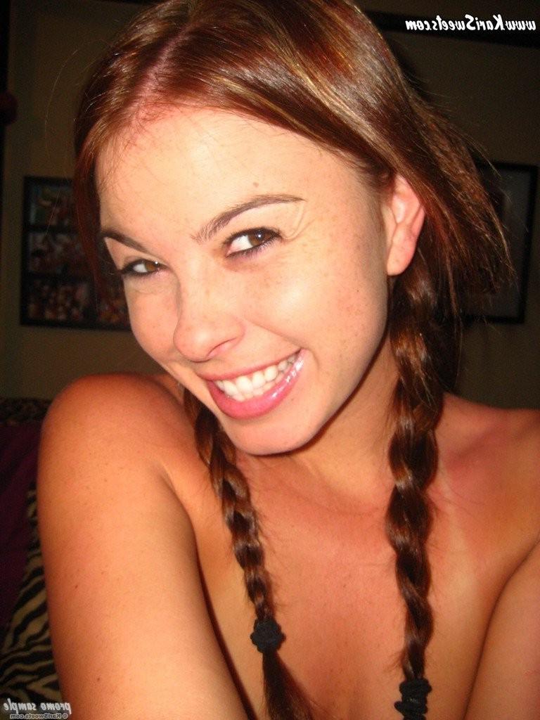 15P Teasing teen brunette in bikini