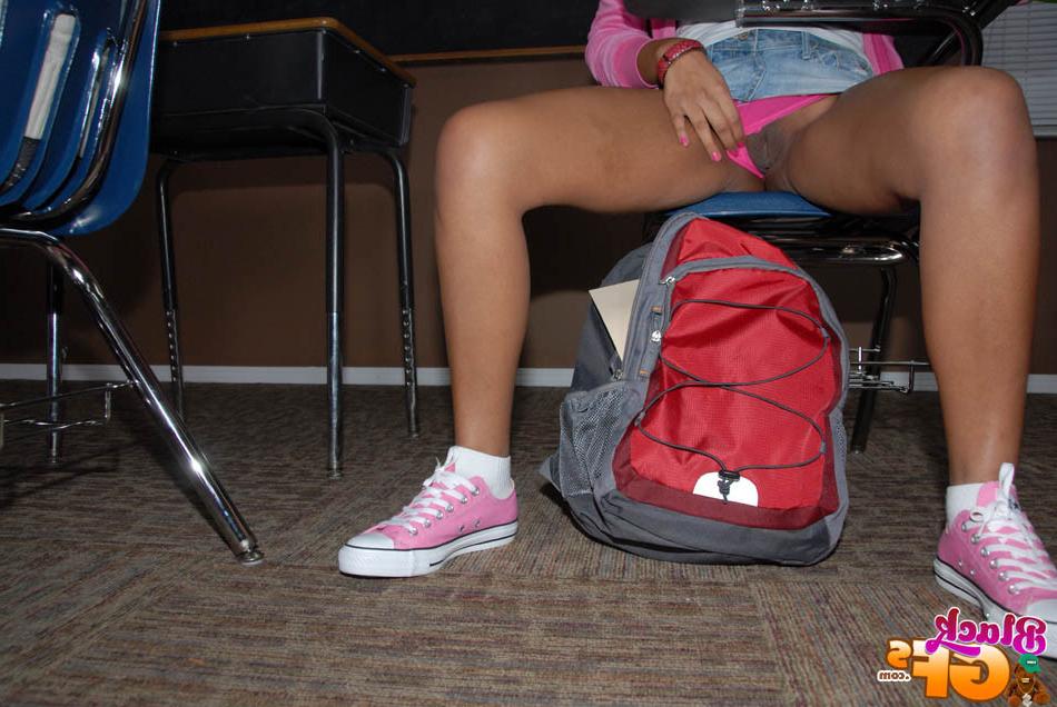 15P Ebony amateur teen girlfriend showing panties under school desk
