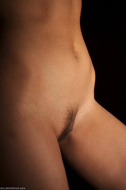 17P Extremely beautiful blonde lady exposing her perfect young body