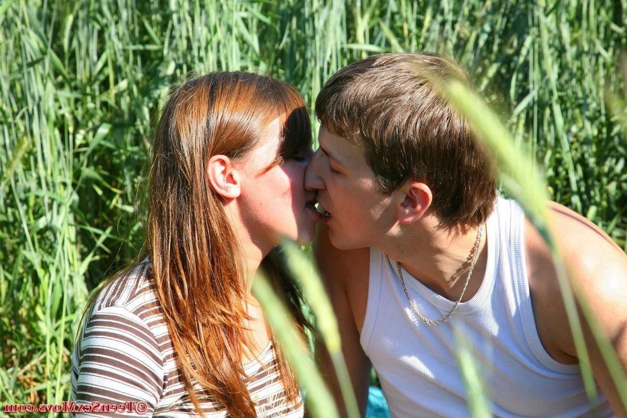 15P Hot amateur teen sex in the great outdoors
