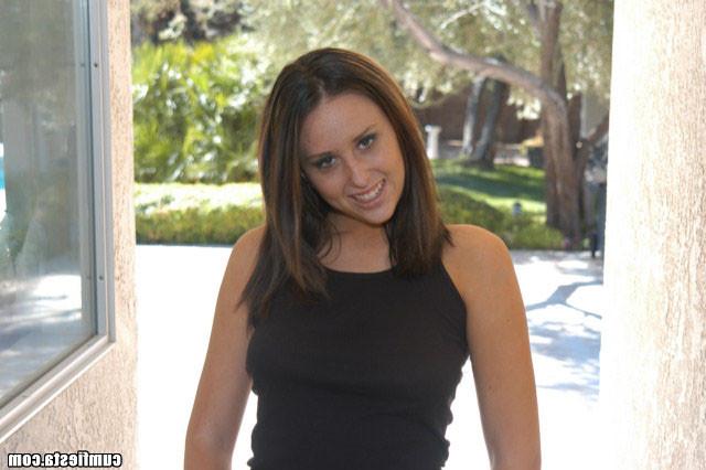 15P Sweet cutie works on top this lucky dick