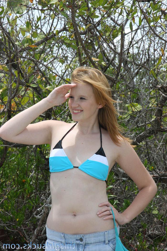 10P Blonde teen peels of her bikini and blows a lucky dick