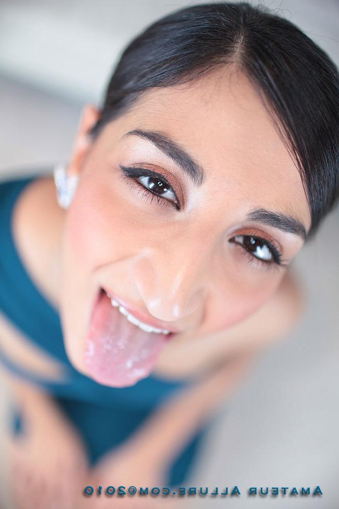 15P Exotic teen getting huge mouthful of jizz