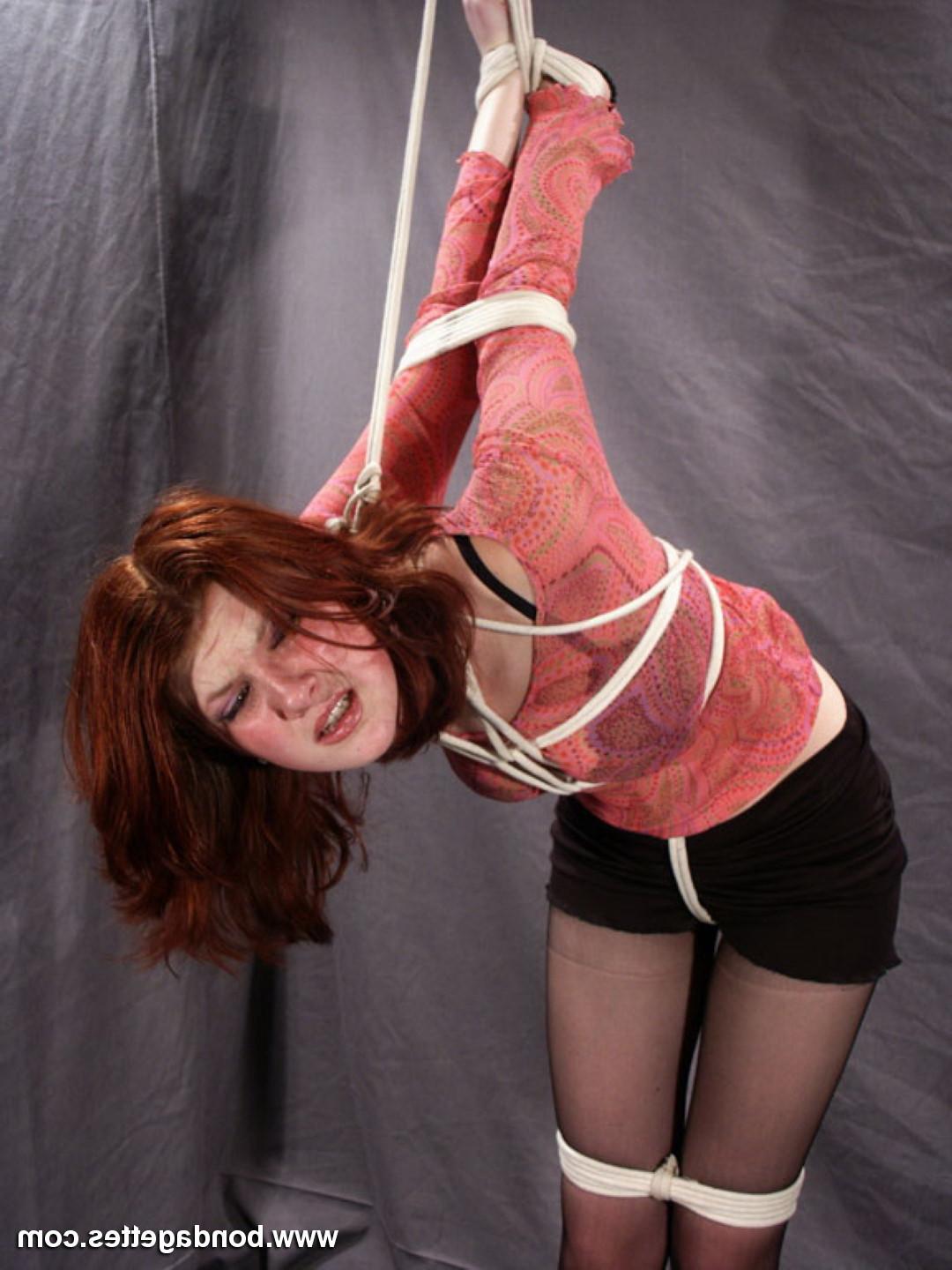16P During a nonnude bondage photoshoot pretty amateur subbie Veroni
