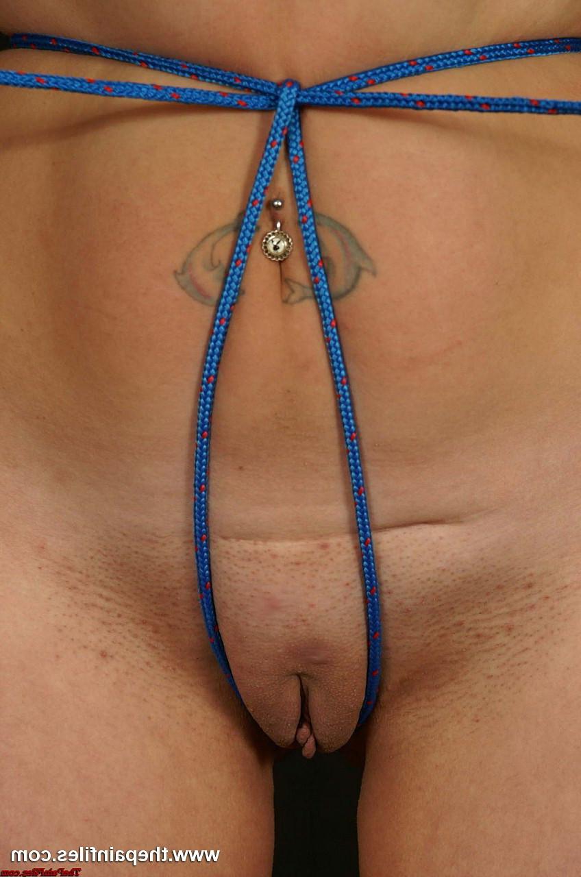 16P Amateur MiLF bound in blue ropes