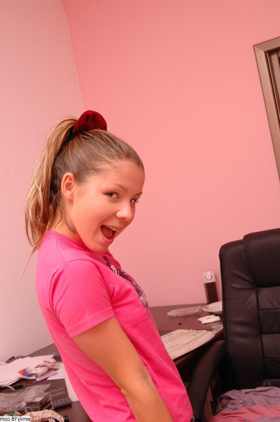 16P Pretty amateur teen girl