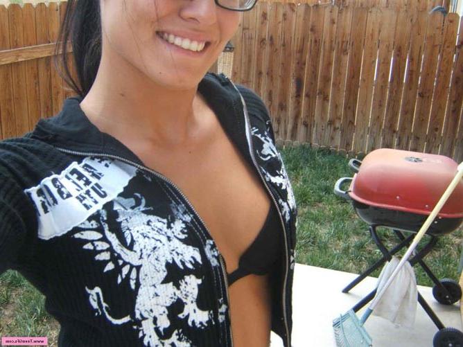17P Hot brunette amateur slut teen solo teasing outdoors