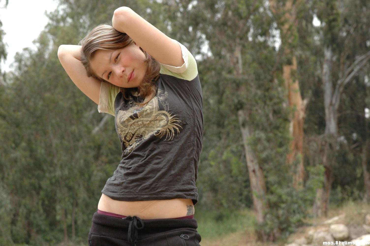 16P Amateur teen girl strips in the woods