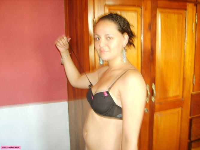 17P Amateur teen in a solo softcore session showing lingerie