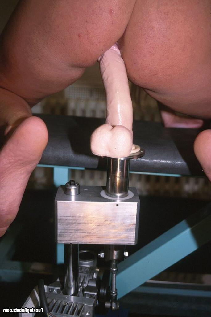 19P Hony Busty Slut Fucking Machine Real Hard